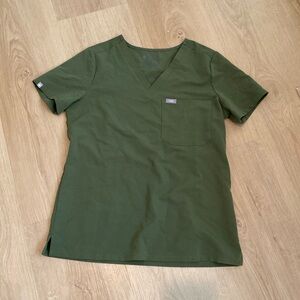 Figs olive colored size small top